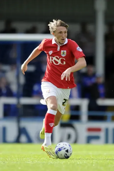 Framed Print : Luke Ayling in Action: Rochdale vs. Bristol City, Sky Bet League One, 2014