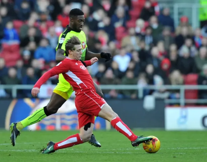 Framed Print : Luke Freeman in Action: Bristol City vs Reading, Sky Bet Championship, Ashton Gate, 2017 Framed Print : Luke Freeman in Action: Bristol City vs Reading, Sky Bet Championship, Ashton Gate, 2017