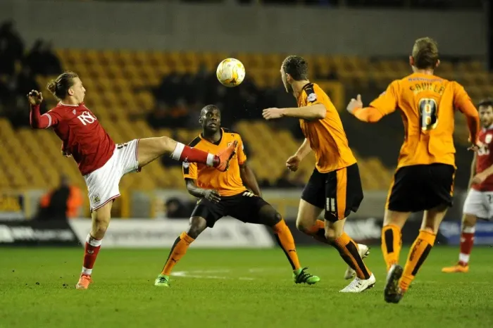 Framed Print : Luke Freeman in Control: Wolves vs. Bristol City Championship Clash, March 2016 Framed Print : Luke Freeman in Control: Wolves vs. Bristol City Championship Clash, March 2016