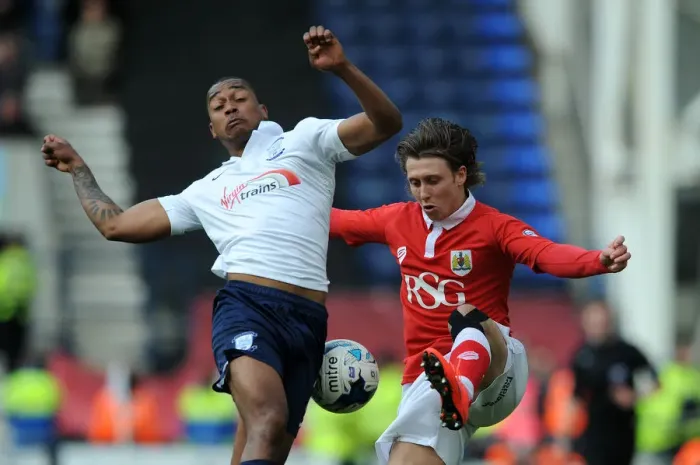 Framed Print : Luke Freeman Shut Down: Preston North End vs. Bristol City, 11-04-2015