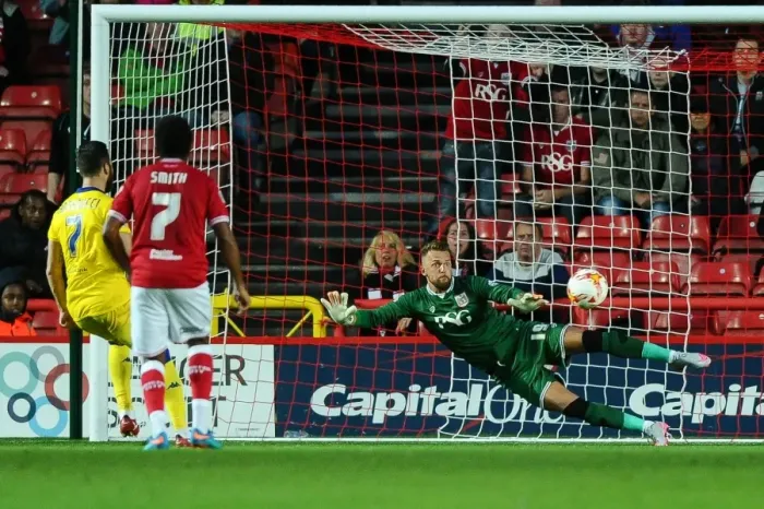 Framed Print : Mandatory: Mirco Antenucci Scores Penalty for Leeds United Against Bristol City (19-08-2015) Framed Print : Mandatory: Mirco Antenucci Scores Penalty for Leeds United Against Bristol City (19-08-2015)