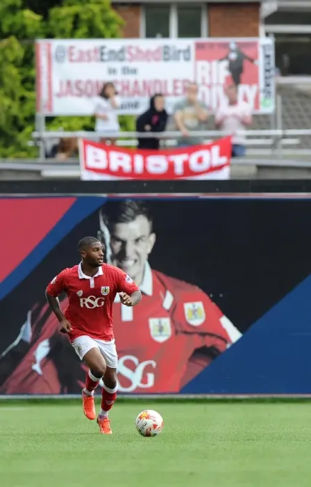 Framed Print : Mark Little in Action: Bristol City vs MK Dons, Ashton Gate, September 2014