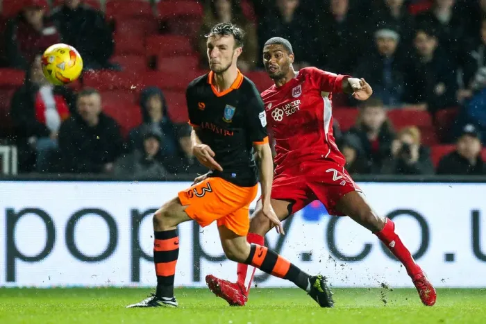 Framed Print : Mark Little in Action: Bristol City vs Sheffield Wednesday, Sky Bet Championship (January 2017) - Ashton Gate Stadium Framed Print : Mark Little in Action: Bristol City vs Sheffield Wednesday, Sky Bet Championship (January 2017) - Ashton Gate Stadium