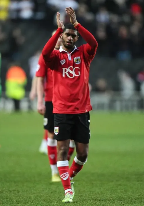 Framed Print : Mark Little of Bristol City in Action Against MK Dons, Stadium MK - February 7, 2015 Framed Print : Mark Little of Bristol City in Action Against MK Dons, Stadium MK - February 7, 2015