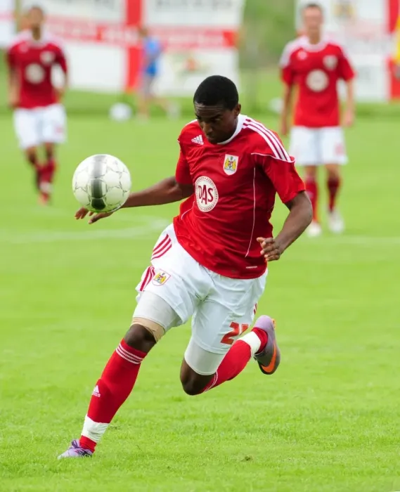 Framed Print : Marlon Jackson in Action: Vallens IF vs. Bristol City