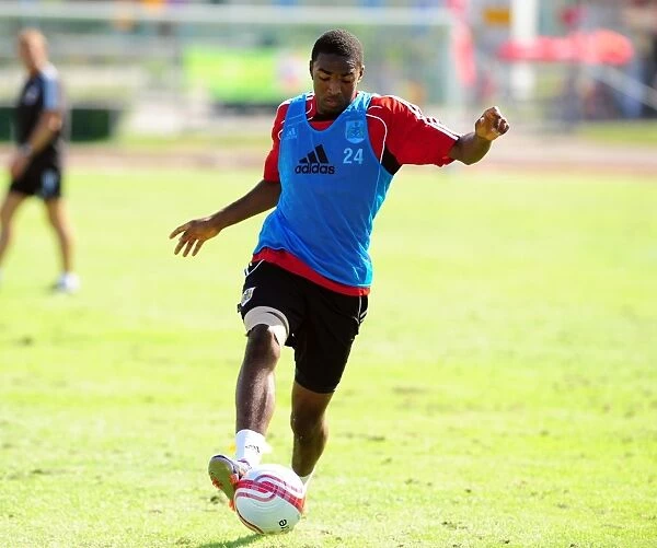 Marlon Jackson's Intense Focus: Training with Bristol City FC