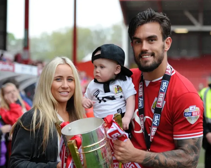 Framed Print : Marlon Pack in Action: Bristol City vs. Walsall, Sky Bet League One (May 2015)