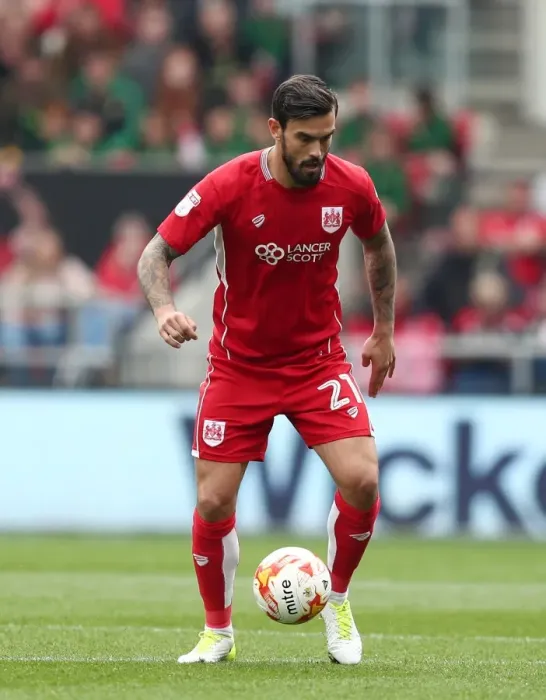 Framed Print : Marlon Pack in Action: Bristol City vs. Birmingham City, Sky Bet Championship (07 / 05 / 2017) Framed Print : Marlon Pack in Action: Bristol City vs. Birmingham City, Sky Bet Championship (07 / 05 / 2017)