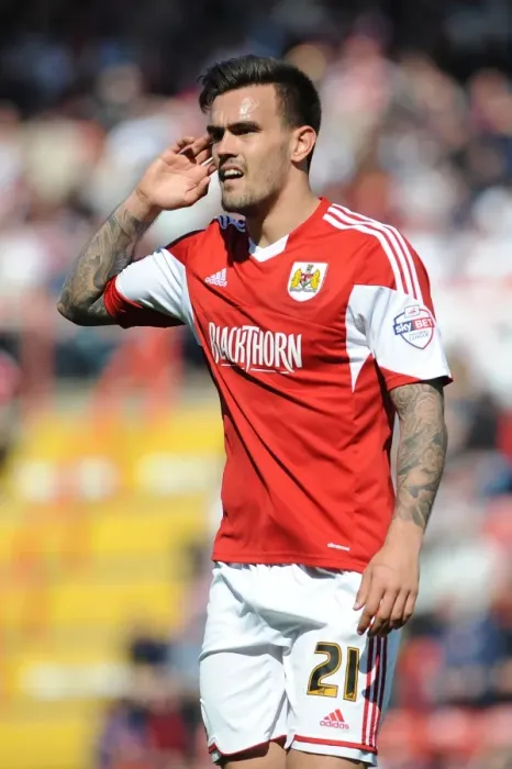 Framed Print : Marlon Pack in Action: Bristol City vs. Notts County, Sky Bet League One, 2014