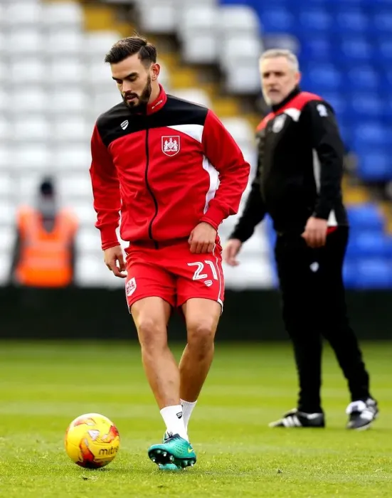 Framed Print : Marlon Pack in Action: Bristol City vs Birmingham City, 2016 - Sky Bet Championship Framed Print : Marlon Pack in Action: Bristol City vs Birmingham City, 2016 - Sky Bet Championship
