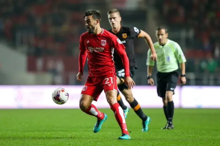 Framed Print : Marlon Pack in Action: Bristol City vs Hull City, EFL Cup Fourth Round, Ashton Gate Stadium Framed Print : Marlon Pack in Action: Bristol City vs Hull City, EFL Cup Fourth Round, Ashton Gate Stadium