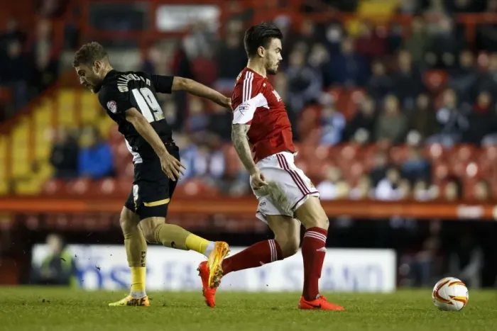 Framed Print : Marlon Pack Beats Ben Williamson: A Pivotal Moment in Bristol City's Victory over Port Vale (25 / 03 / 2014) Framed Print : Marlon Pack Beats Ben Williamson: A Pivotal Moment in Bristol City's Victory over Port Vale (25 / 03 / 2014)