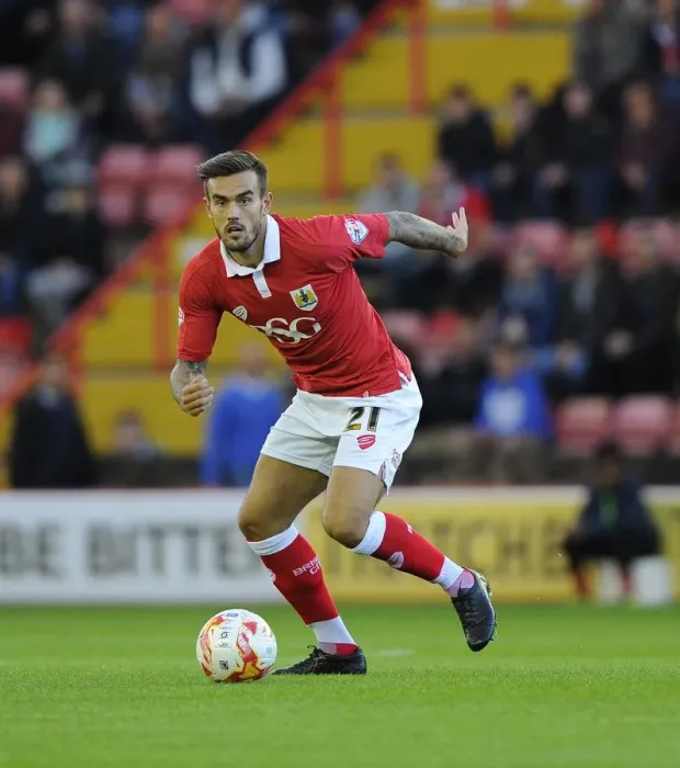 Framed Print : Marlon Pack of Bristol City in Action Against Leyton Orient, Sky Bet League One, 2014 Framed Print : Marlon Pack of Bristol City in Action Against Leyton Orient, Sky Bet League One, 2014