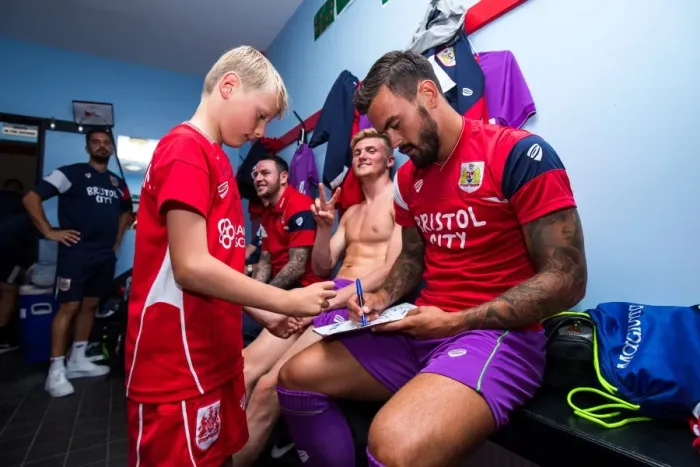 Framed Print : Marlon Pack of Bristol City Signs Autograph for Mascot at The Creek: Pre-season Friendly vs. Bristol Manor Farm (2017)