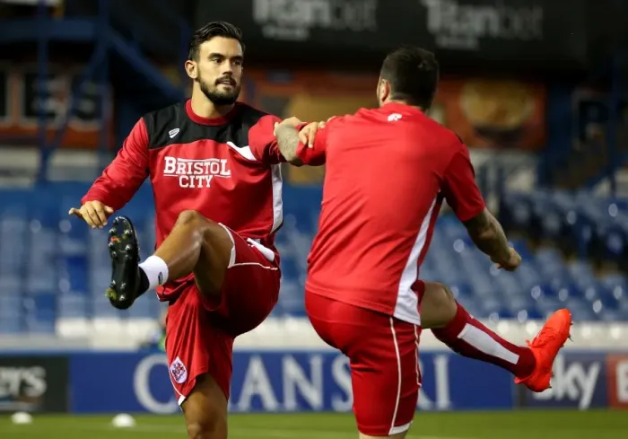 Framed Print : Marlon Pack of Bristol City Warming Up Ahead of Sheffield Wednesday Clash Framed Print : Marlon Pack of Bristol City Warming Up Ahead of Sheffield Wednesday Clash