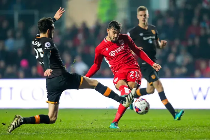 Framed Print : Marlon Pack vs. Ryan Mason: Intense Moment at Ashton Gate Stadium - Bristol City vs. Hull City, EFL Cup Fourth Round