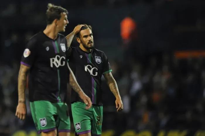 Framed Print : Marlon Pack's Disappointment: Bristol City Trail 3-0 Behind at Luton Town