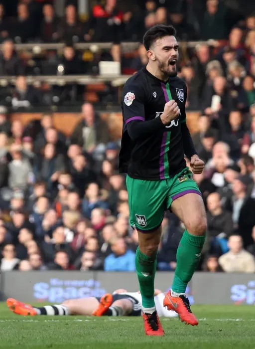 Framed Print : Marlon Pack's Dramatic Equalizer: Bristol City vs. Fulham in Sky Bet Championship (12 March 2016) Framed Print : Marlon Pack's Dramatic Equalizer: Bristol City vs. Fulham in Sky Bet Championship (12 March 2016)