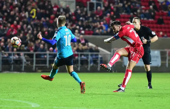 Framed Print : Marlon Pack's Shot: Bristol City vs Fleetwood Town in FA Cup Third Round Framed Print : Marlon Pack's Shot: Bristol City vs Fleetwood Town in FA Cup Third Round