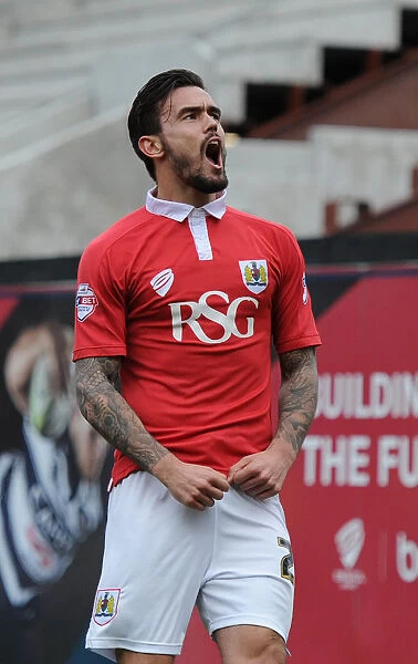 Marlon Pack's Thrilling Goal: A Game-Changing Moment in Bristol City's Sky Bet League One Victory over Barnsley