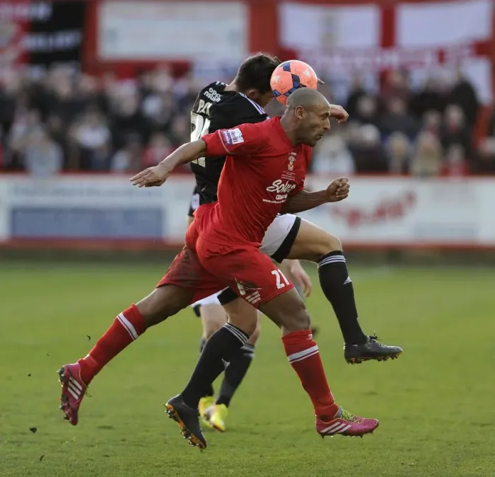 Framed Print : Maron Pack vs Wayne Thomas: Battle for the Ball in Tamworth v Bristol City FA Cup Clash Framed Print : Maron Pack vs Wayne Thomas: Battle for the Ball in Tamworth v Bristol City FA Cup Clash