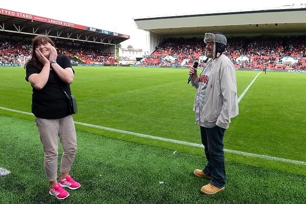 Marriage Proposal at Ashton Gate: A Romantic Moment during Bristol City vs. Newcastle United Match