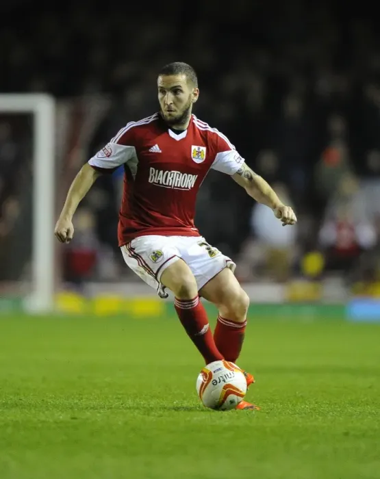 Framed Print : Martin Paterson in Action: Bristol City vs Swindon Town, Sky Bet League One, Ashton Gate, 2014 Framed Print : Martin Paterson in Action: Bristol City vs Swindon Town, Sky Bet League One, Ashton Gate, 2014
