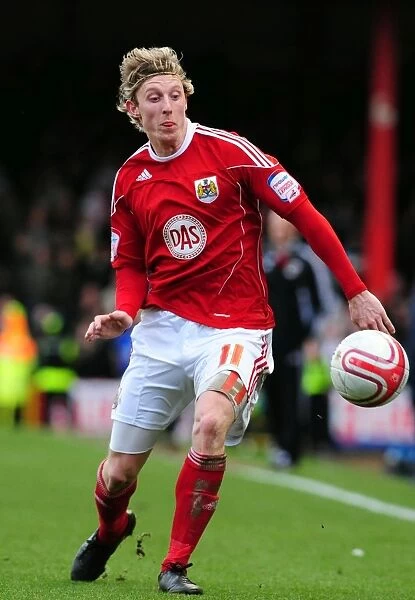 Martyn Woolford in Action: Championship Showdown between Bristol City and Leeds United at Ashton Gate Stadium (12 / 02 / 2011)
