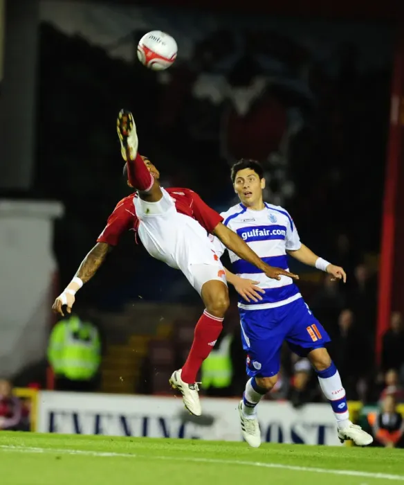 Framed Print : Marvin Elliott in Action: Bristol City vs. QPR, Npower Championship, Ashton Gate, 22 / 10 / 2010