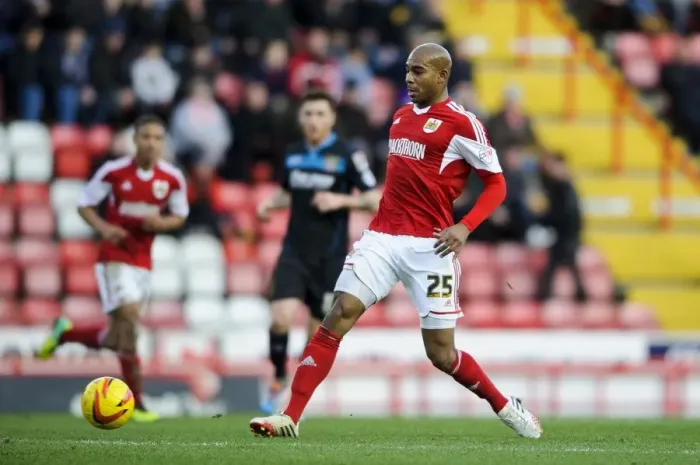 Framed Print : Marvin Elliott in Action: Bristol City vs. Stevenage, Sky Bet League One, Ashton Gate, 2013