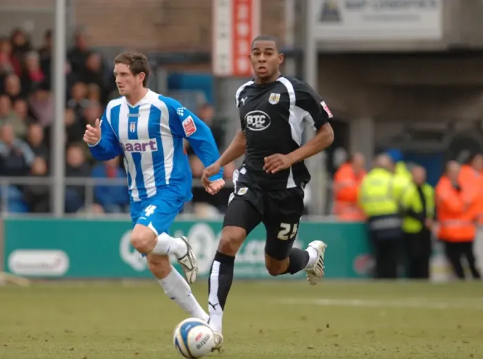 Framed Print : Marvin Elliott in Action: Colchester United vs. Bristol City Framed Print : Marvin Elliott in Action: Colchester United vs. Bristol City
