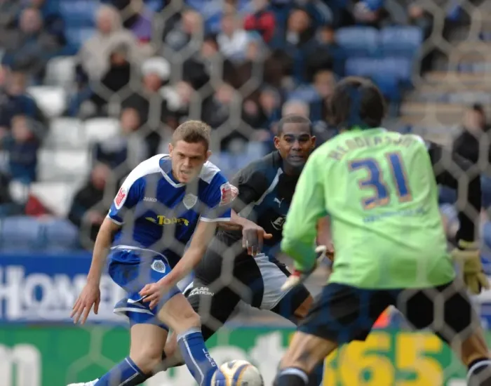 Framed Print : Marvin Elliott in Action: Leicester City vs. Bristol City Framed Print : Marvin Elliott in Action: Leicester City vs. Bristol City