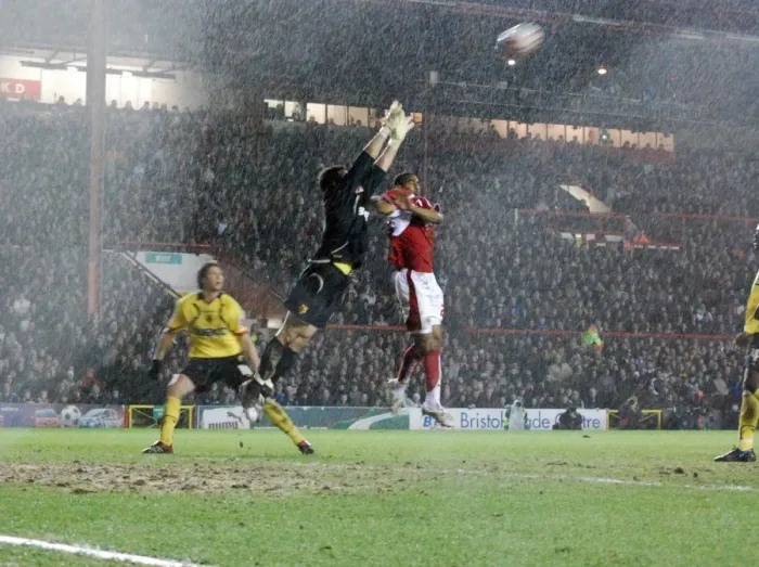 Framed Print : Marvin Elliott: In Action Against Watford (Bristol City vs. Watford) Framed Print : Marvin Elliott: In Action Against Watford (Bristol City vs. Watford)