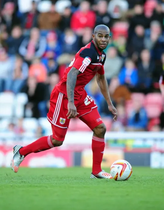 Framed Print : Marvin Elliott of Bristol City in Action Against Charlton Athletic, Championship Football Match, November 11, 2012 Framed Print : Marvin Elliott of Bristol City in Action Against Charlton Athletic, Championship Football Match, November 11, 2012