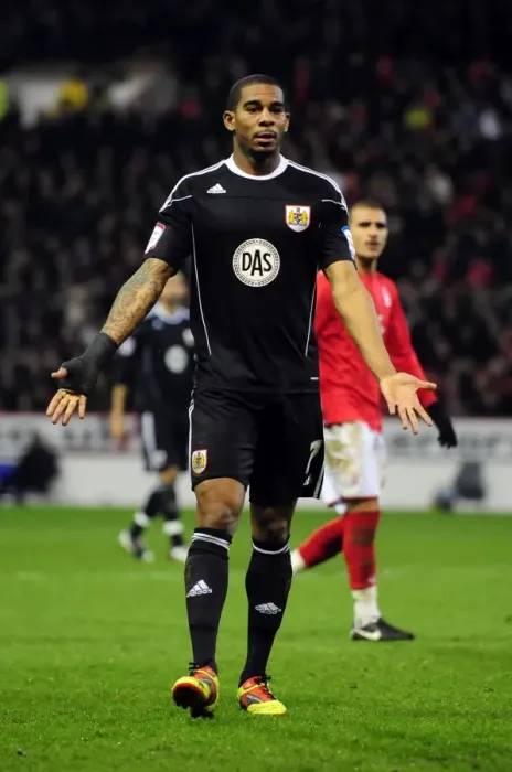 Framed Print : Marvin Elliott of Bristol City in Action against Nottingham Forest, Championship Football Match, City Ground, Nottingham - January 25, 2011 Framed Print : Marvin Elliott of Bristol City in Action against Nottingham Forest, Championship Football Match, City Ground, Nottingham - January 25, 2011