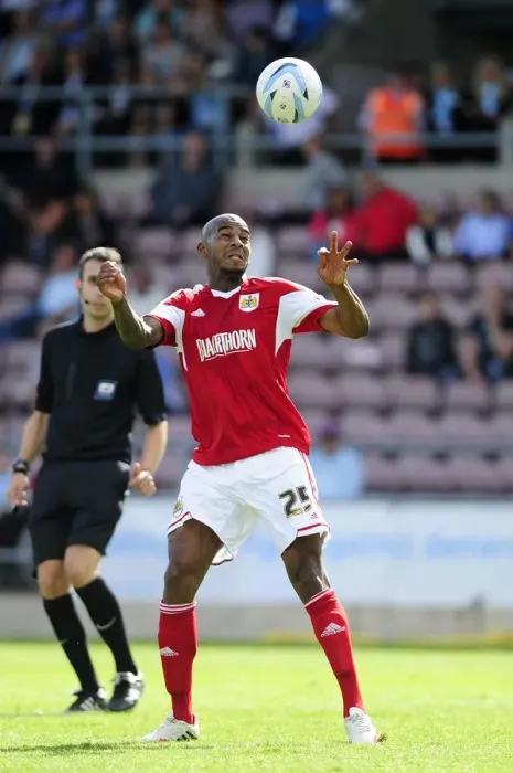 Framed Print : Marvin Elliott Heads the Ball: Coventry vs. Bristol City, Sky Bet League One Rivalry (August 11, 2013) Framed Print : Marvin Elliott Heads the Ball: Coventry vs. Bristol City, Sky Bet League One Rivalry (August 11, 2013)