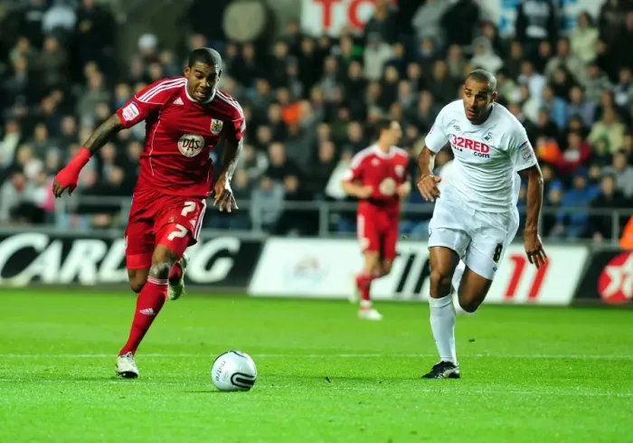 Framed Print : Marvin Elliott Outruns Darren Pratley: Swansea City vs. Bristol City Football Rivalry (10 / 11 / 2010, Championship) Framed Print : Marvin Elliott Outruns Darren Pratley: Swansea City vs. Bristol City Football Rivalry (10 / 11 / 2010, Championship)