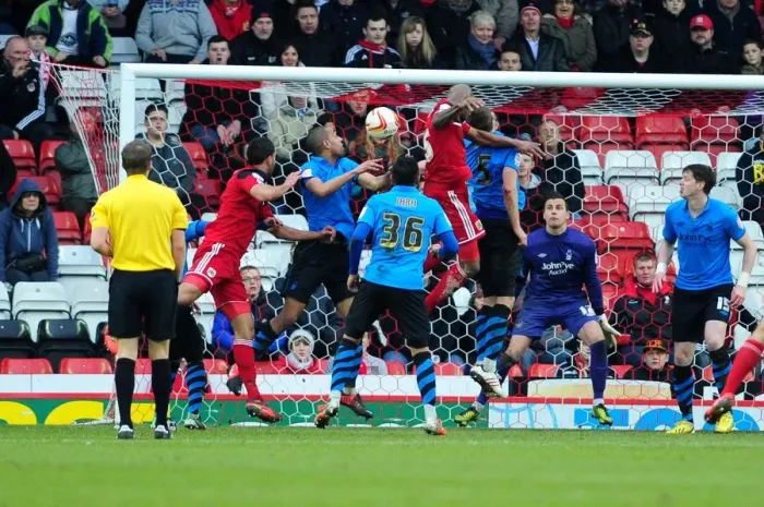 Framed Print : Marvin Elliott Scores Brace: Bristol City Leads Nottingham Forest 2-0 Framed Print : Marvin Elliott Scores Brace: Bristol City Leads Nottingham Forest 2-0