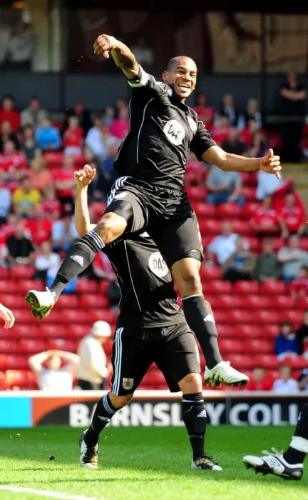 Framed Print : Marvin Elliott Scores the Thrilling Opener: Barnsley vs. Bristol City in Championship Action at Oakwell Stadium (09 / 04 / 2011) Framed Print : Marvin Elliott Scores the Thrilling Opener: Barnsley vs. Bristol City in Championship Action at Oakwell Stadium (09 / 04 / 2011)