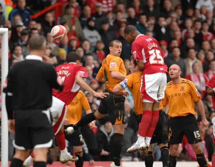 Framed Print : Marvin Elliott: Thrilling Moment at Bristol City vs Hull City Framed Print : Marvin Elliott: Thrilling Moment at Bristol City vs Hull City
