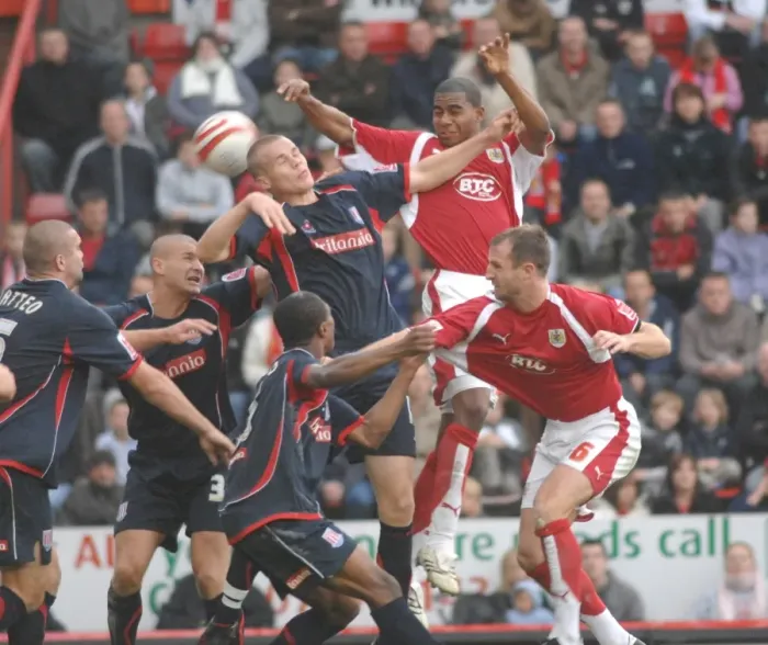 Framed Print : Marvin Elliott: Thrilling Moment at Bristol City vs Stoke City