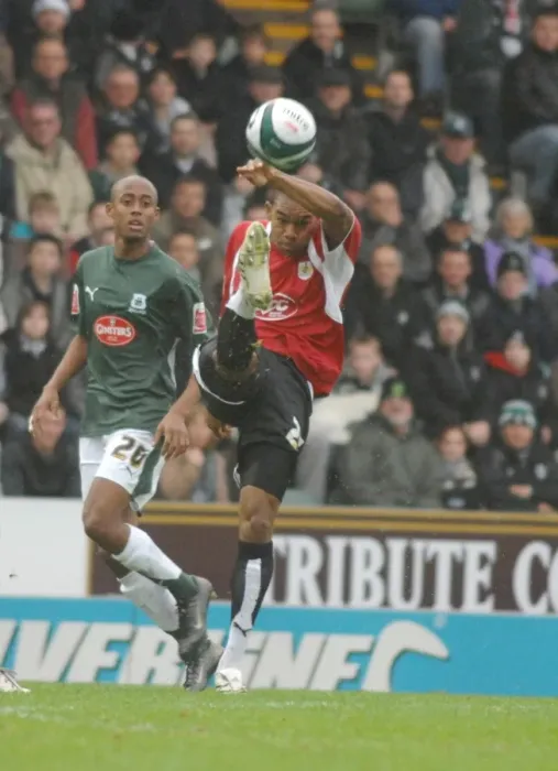 Framed Print : Marvin Elliott: Thrilling Moment at Plymouth vs. Bristol City Framed Print : Marvin Elliott: Thrilling Moment at Plymouth vs. Bristol City