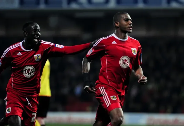 Framed Print : Marvin Elliott's Brace: Championship Showdown at Vicarage Road (2011) - Watford vs. Bristol City Framed Print : Marvin Elliott's Brace: Championship Showdown at Vicarage Road (2011) - Watford vs. Bristol City