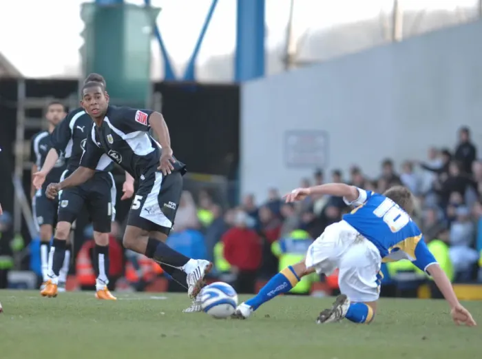 Framed Print : Marvin Elliott's Epic Goal: Cardiff City vs. Bristol City Showdown