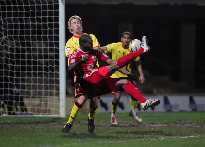 Framed Print : Marvin Elliott's Epic Overhead Kick for Bristol City vs. Watford, Championship 2011