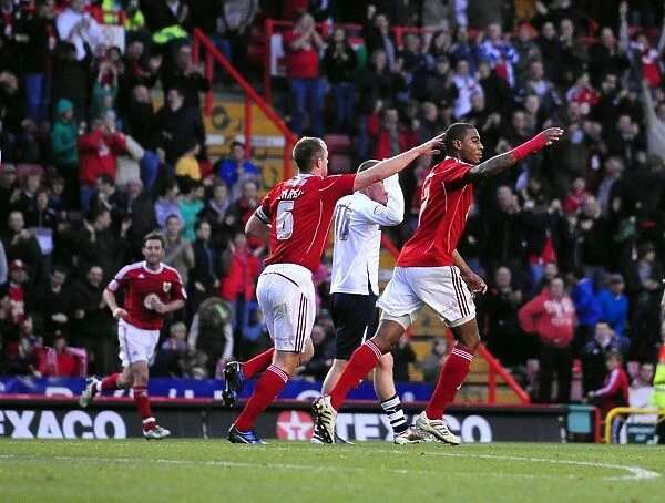 Marvin Elliott's Goal Celebration: Bristol City vs. Preston North End, Championship Match, Ashton Gate Stadium (06 / 11 / 2010)