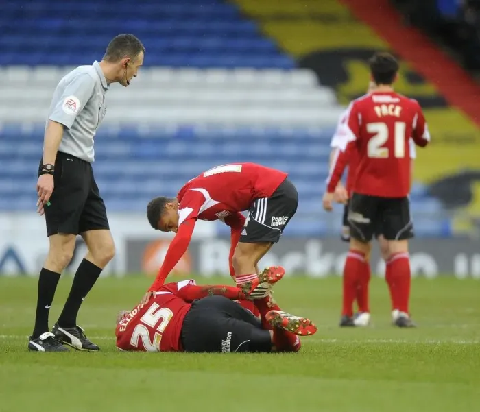 Framed Print : Marvin Elliott's Injury Marrs Bristol City in Oldham Athletic Clash Framed Print : Marvin Elliott's Injury Marrs Bristol City in Oldham Athletic Clash