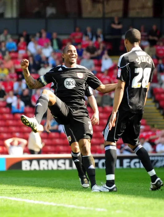Framed Print : Marvin Elliott's Thrilling Opener: Barnsley vs. Bristol City in Championship Action (09 / 04 / 2011) Framed Print : Marvin Elliott's Thrilling Opener: Barnsley vs. Bristol City in Championship Action (09 / 04 / 2011)