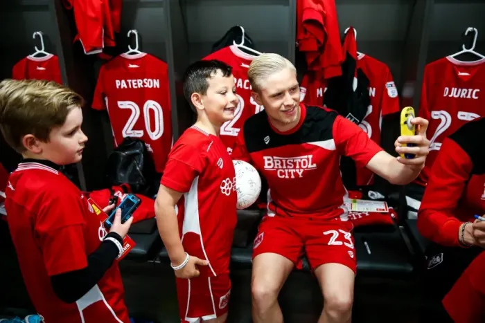 Framed Print : Mascots in the Bristol City Dressing Room Before the Match against Barnsley, 2017 Framed Print : Mascots in the Bristol City Dressing Room Before the Match against Barnsley, 2017