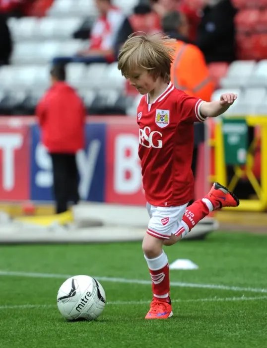 Framed Print : Mascots Clash: Bristol City vs Walsall, Sky Bet League One at Ashton Gate Stadium (May 3, 2015) Framed Print : Mascots Clash: Bristol City vs Walsall, Sky Bet League One at Ashton Gate Stadium (May 3, 2015)